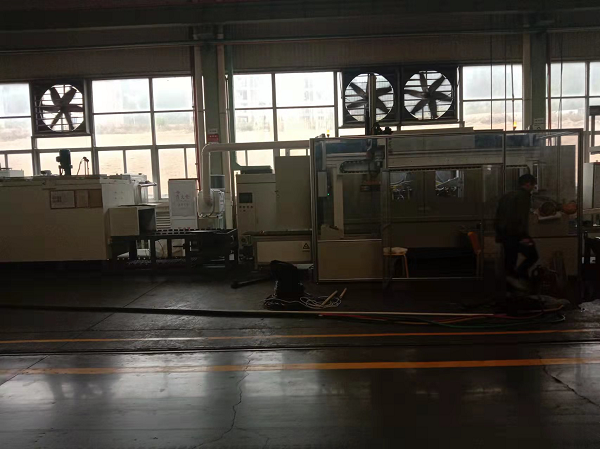 2022年1月為福建某上市公司設(shè)計(jì)，制造的鋼套內(nèi)外孔淬火加熱設(shè)備